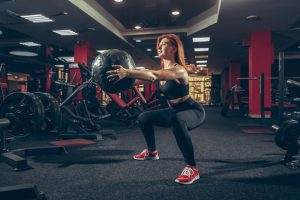 Fitness dla mam – jak wybrać strój, który zapewni komfort i styl?